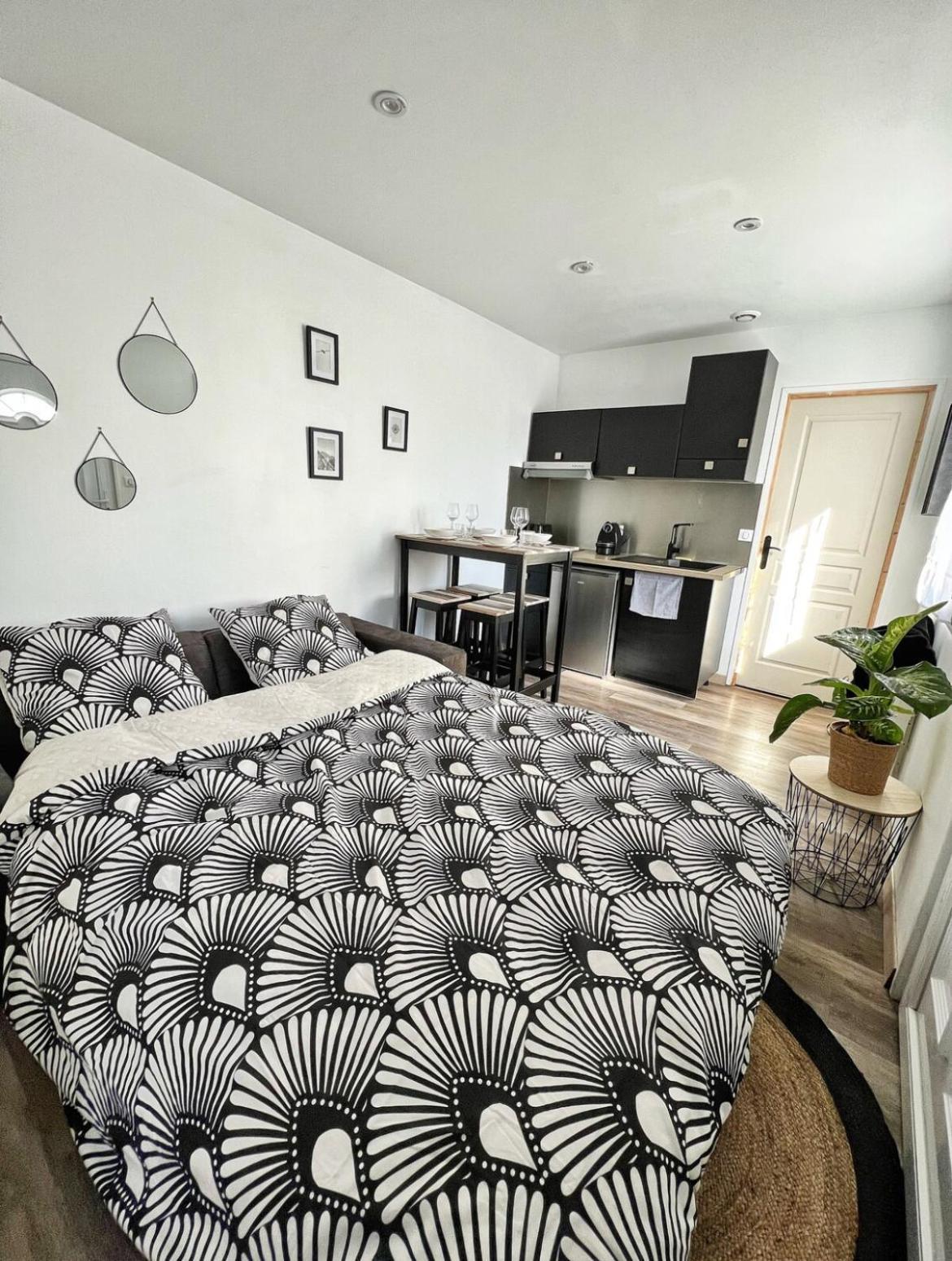 Joli Appartement Avec Parking La Rochelle  Ngoại thất bức ảnh